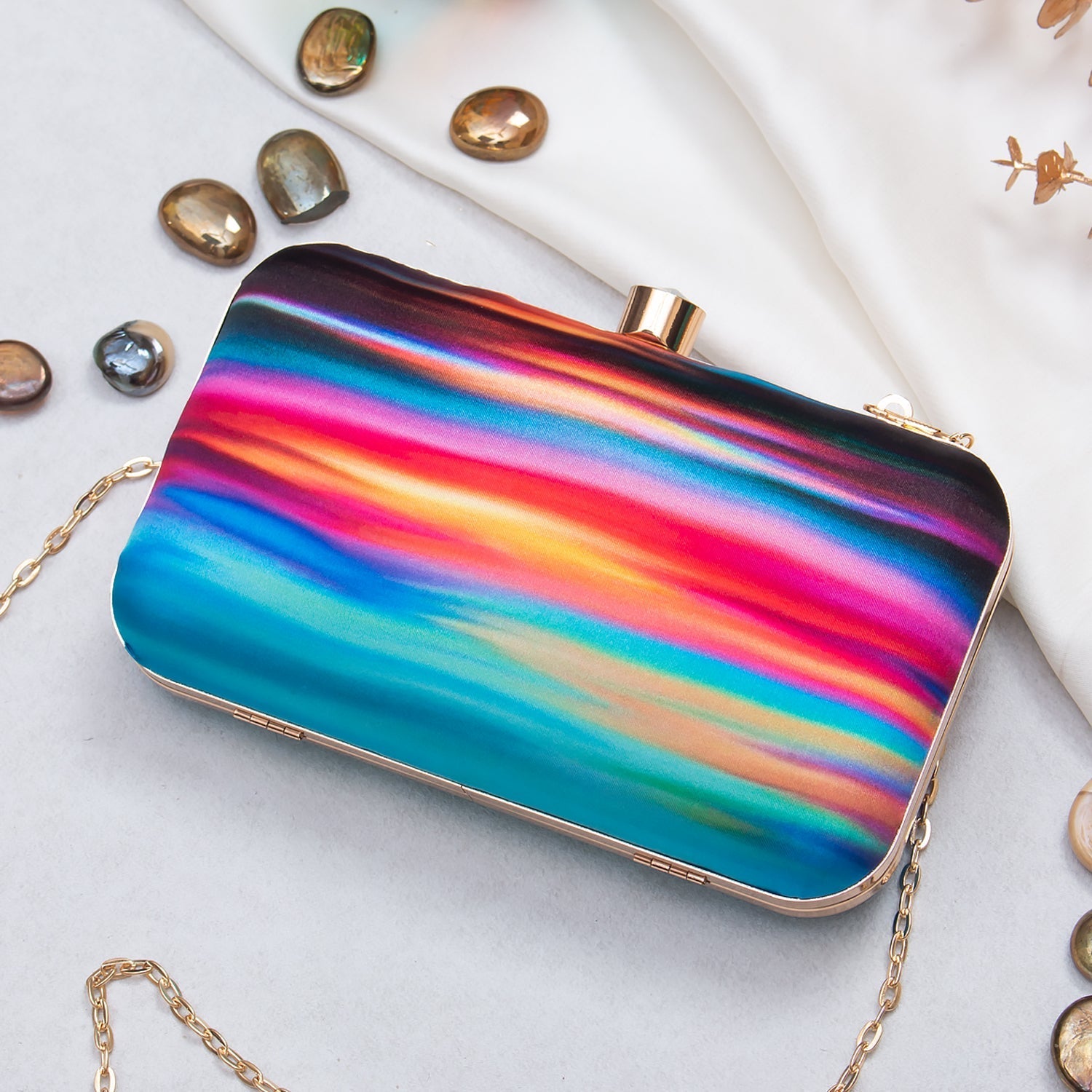 printed clutch