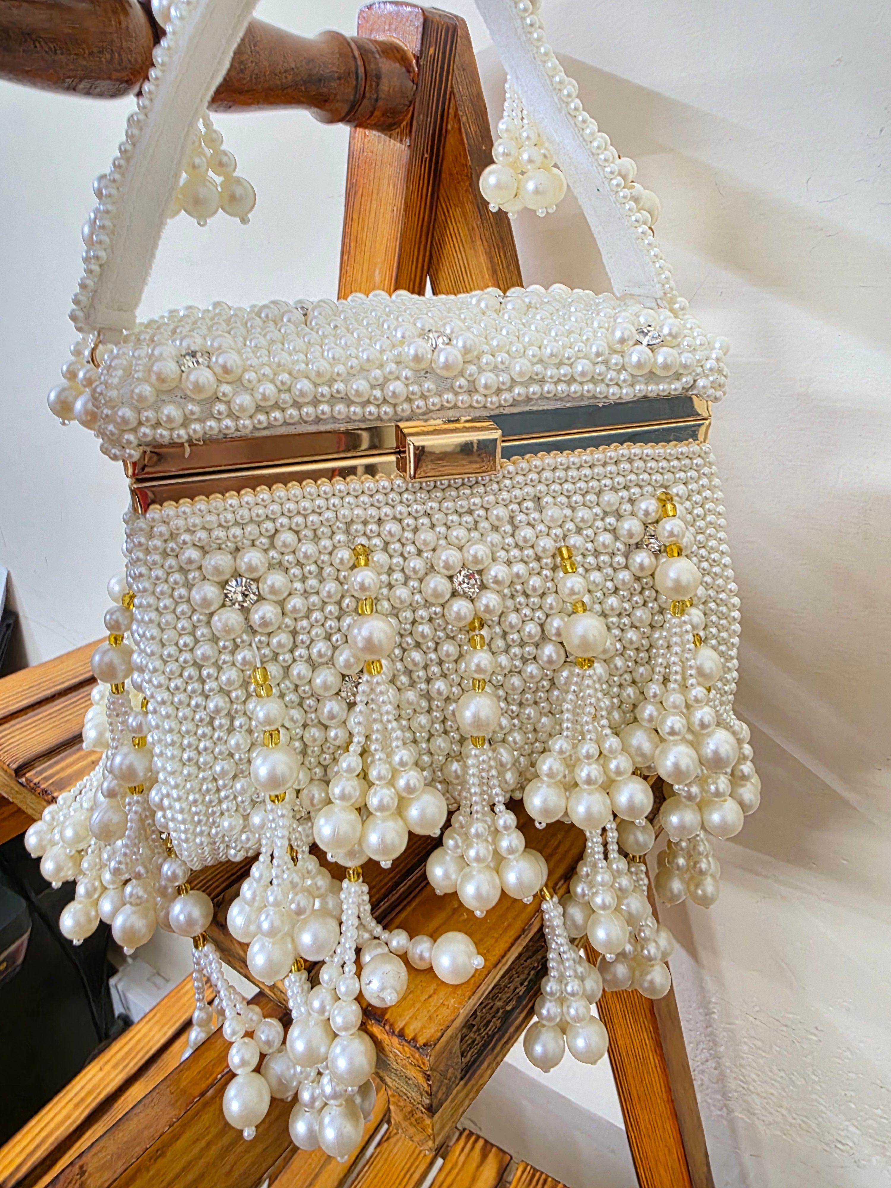 Pearl bag box clutch bag