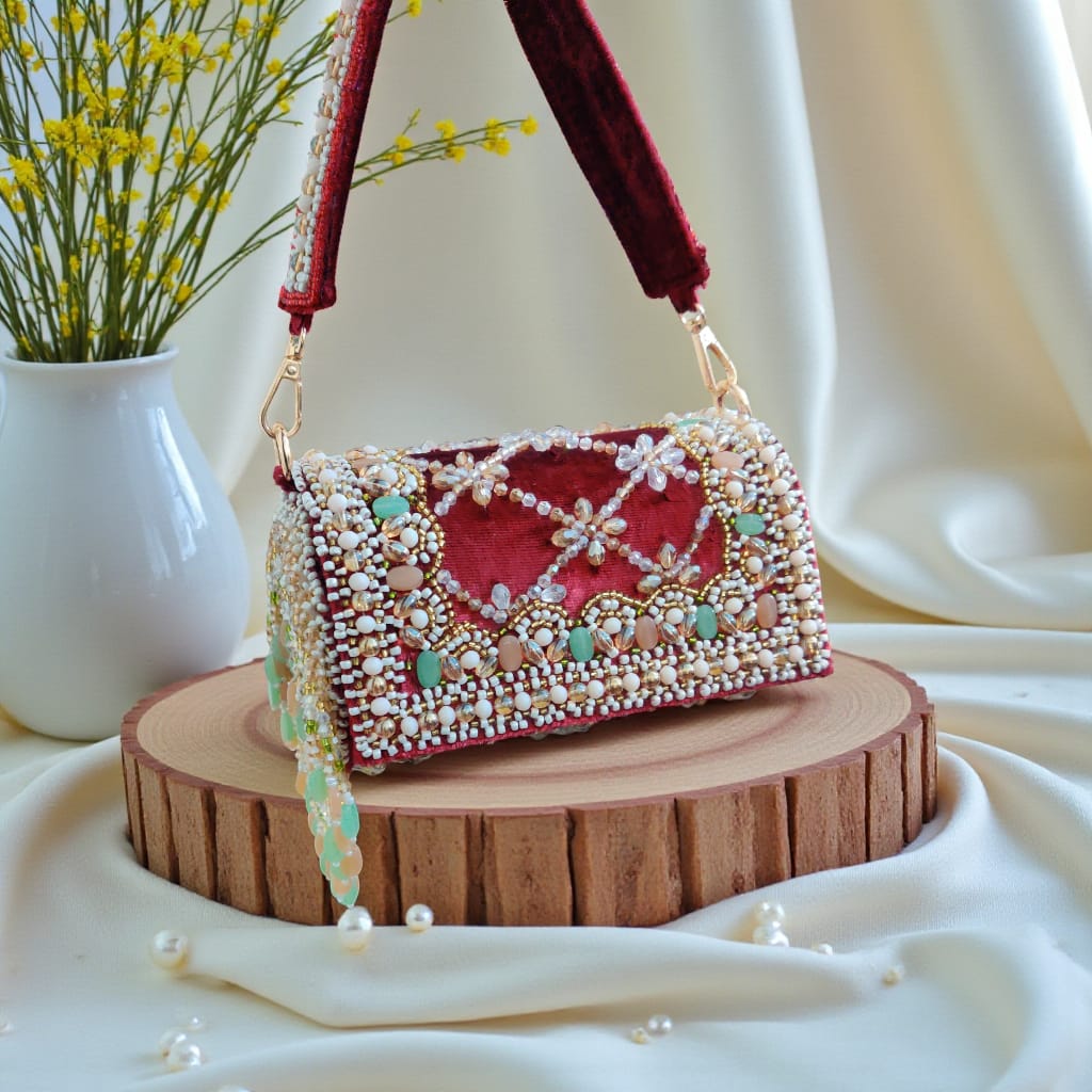 VRPS Handicrafts SWIS-3972 Front View