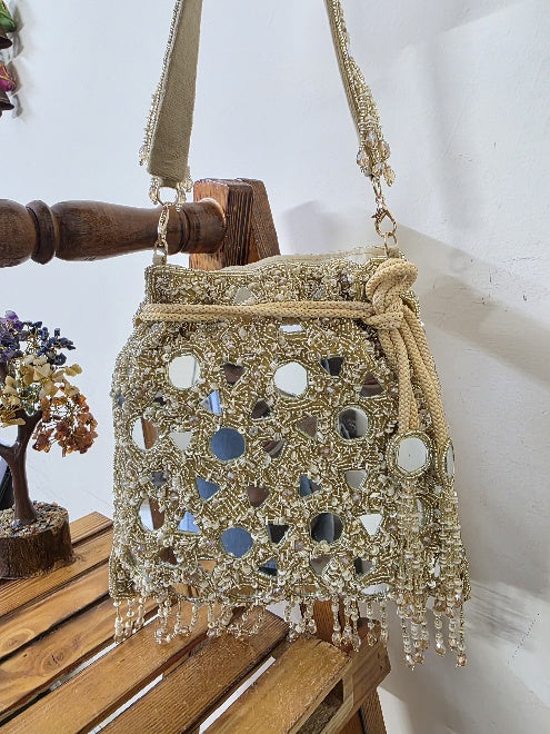VRPS Handicrafts SWIS-2042 Front View