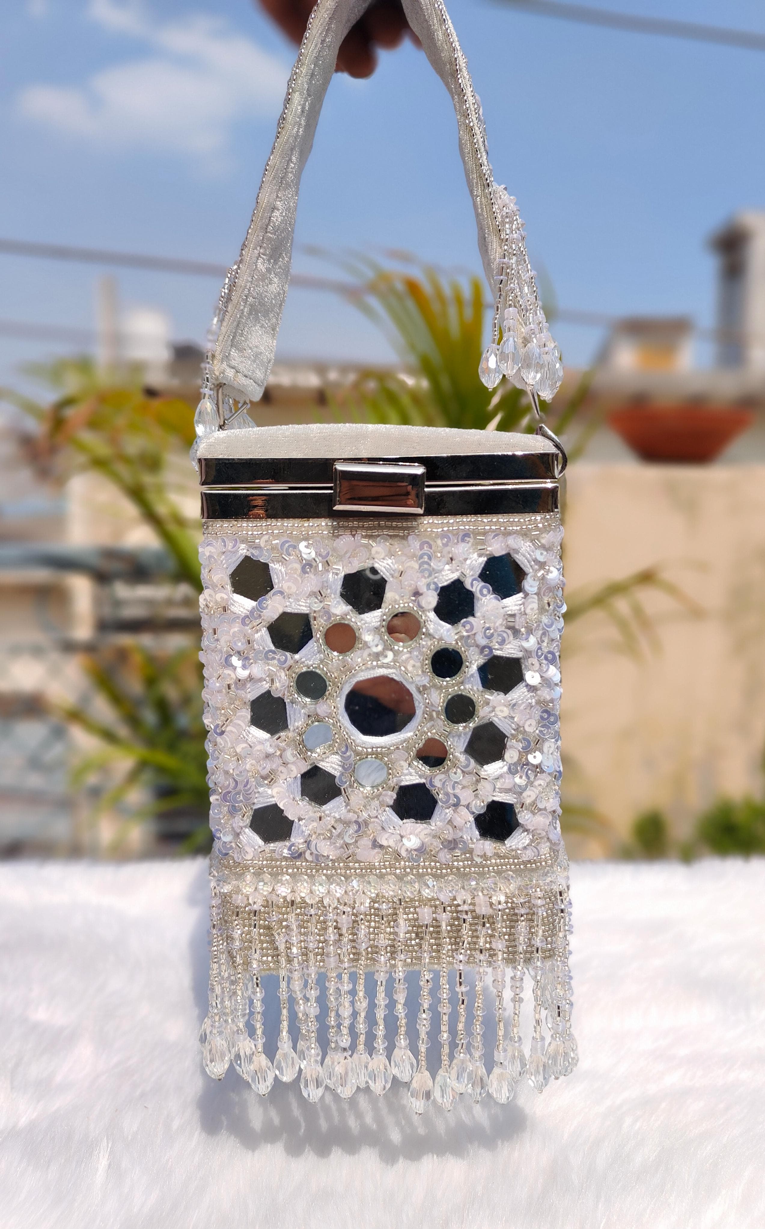 Mirror Clutch