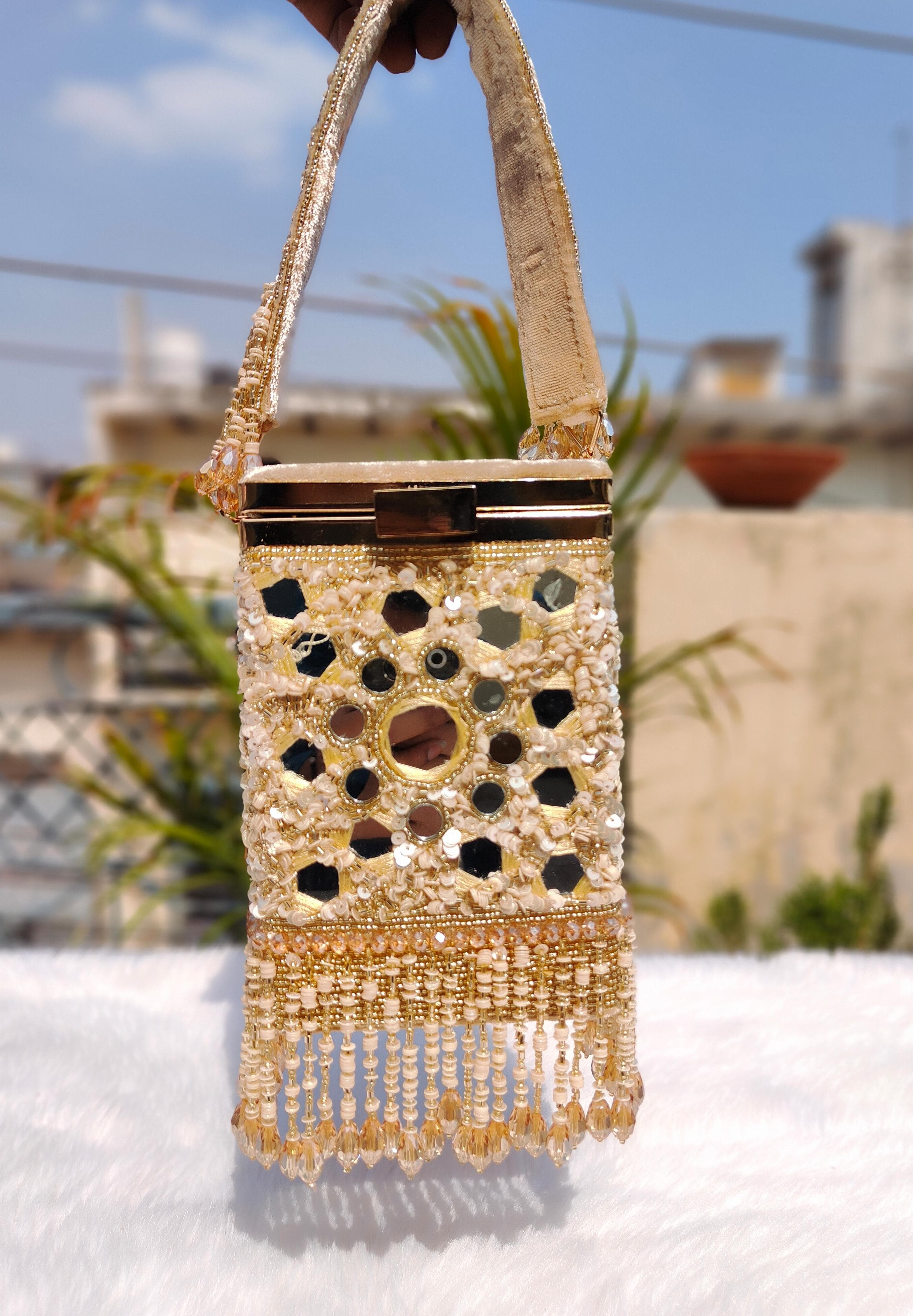 Mirror Clutch