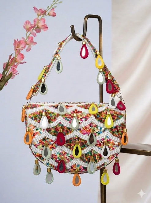VRPS Handicrafts SWIS-4643 Front View