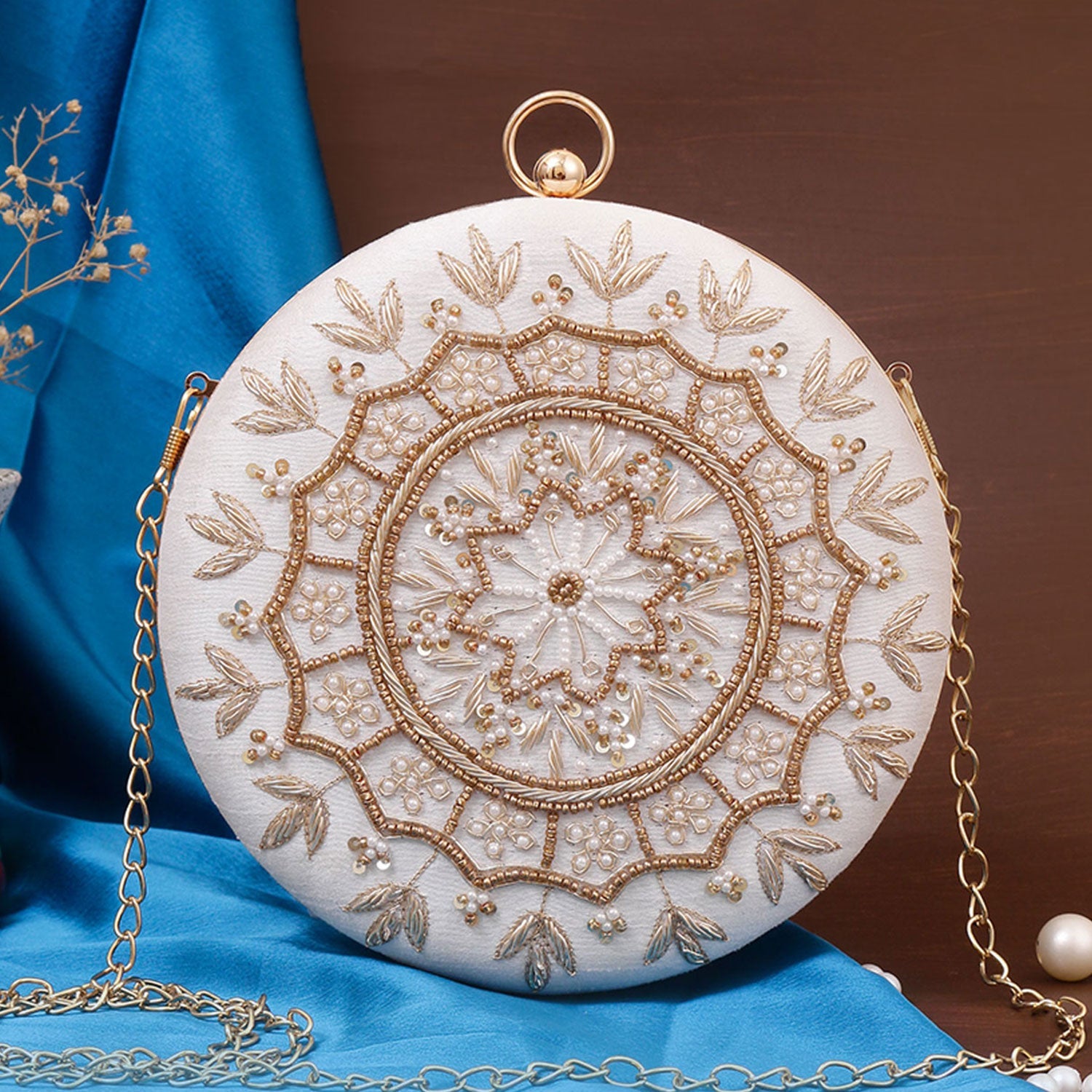 SWISNI WHITE ROUND MATKA CLUTCH BAG