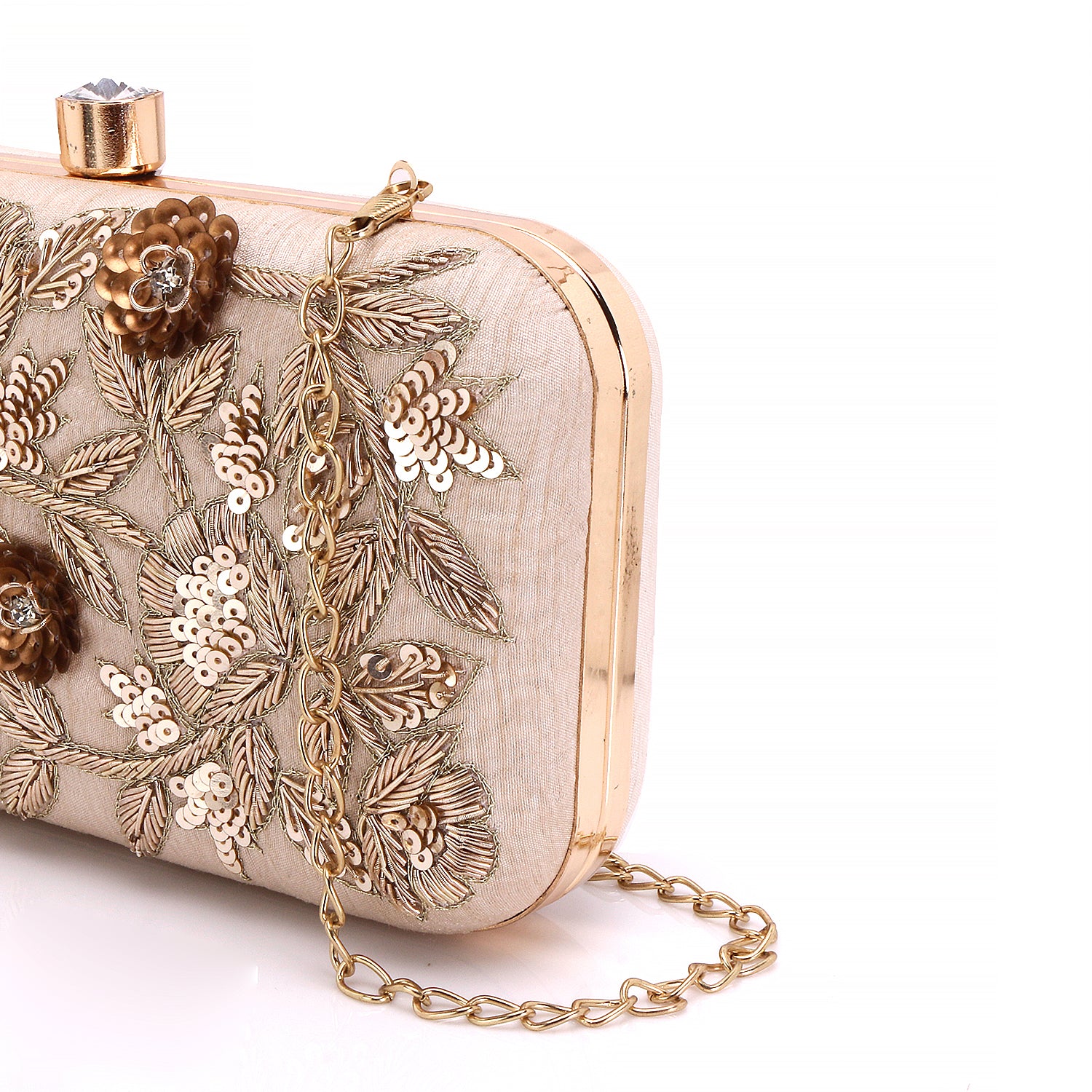 Embroidery dull white clutch