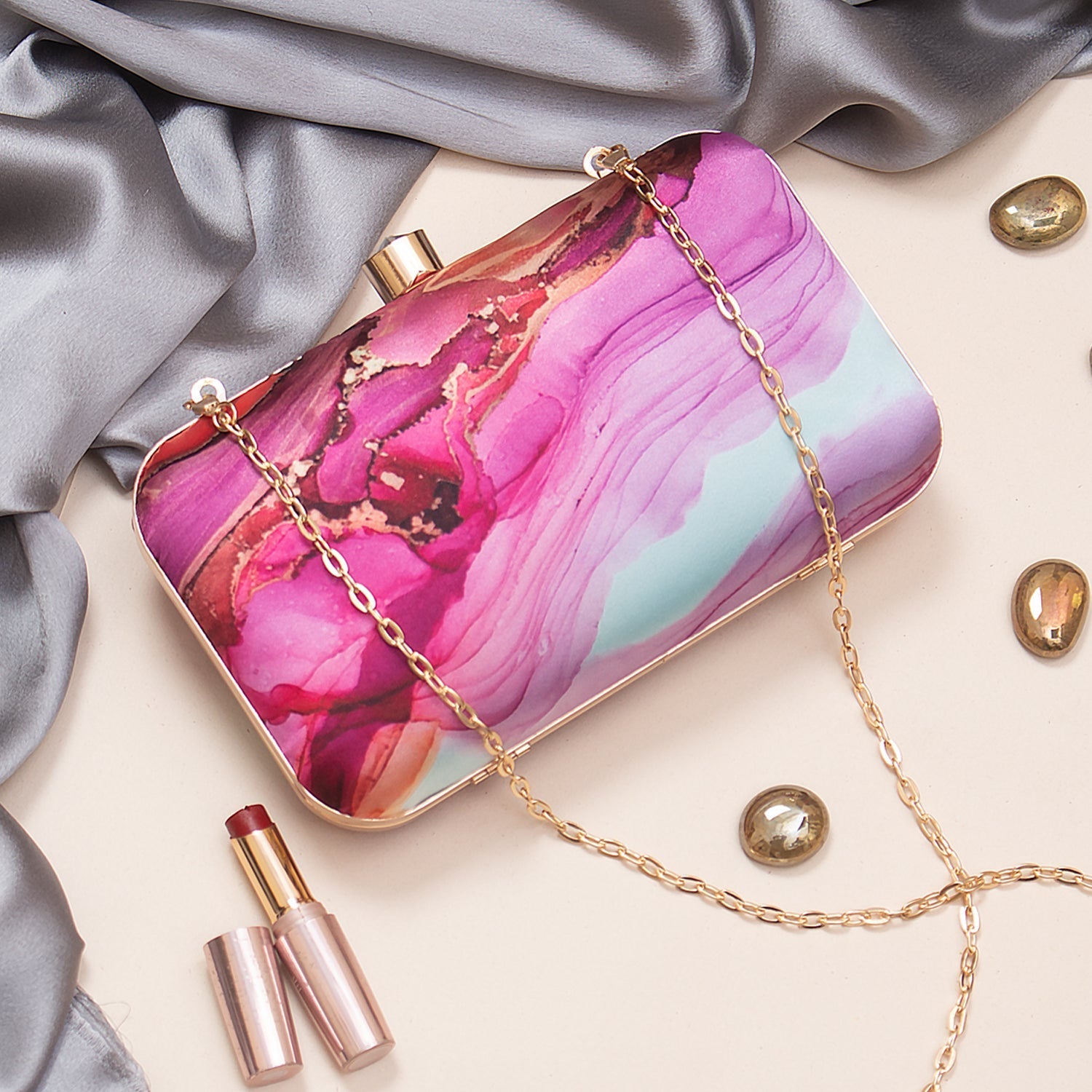 printed clutch