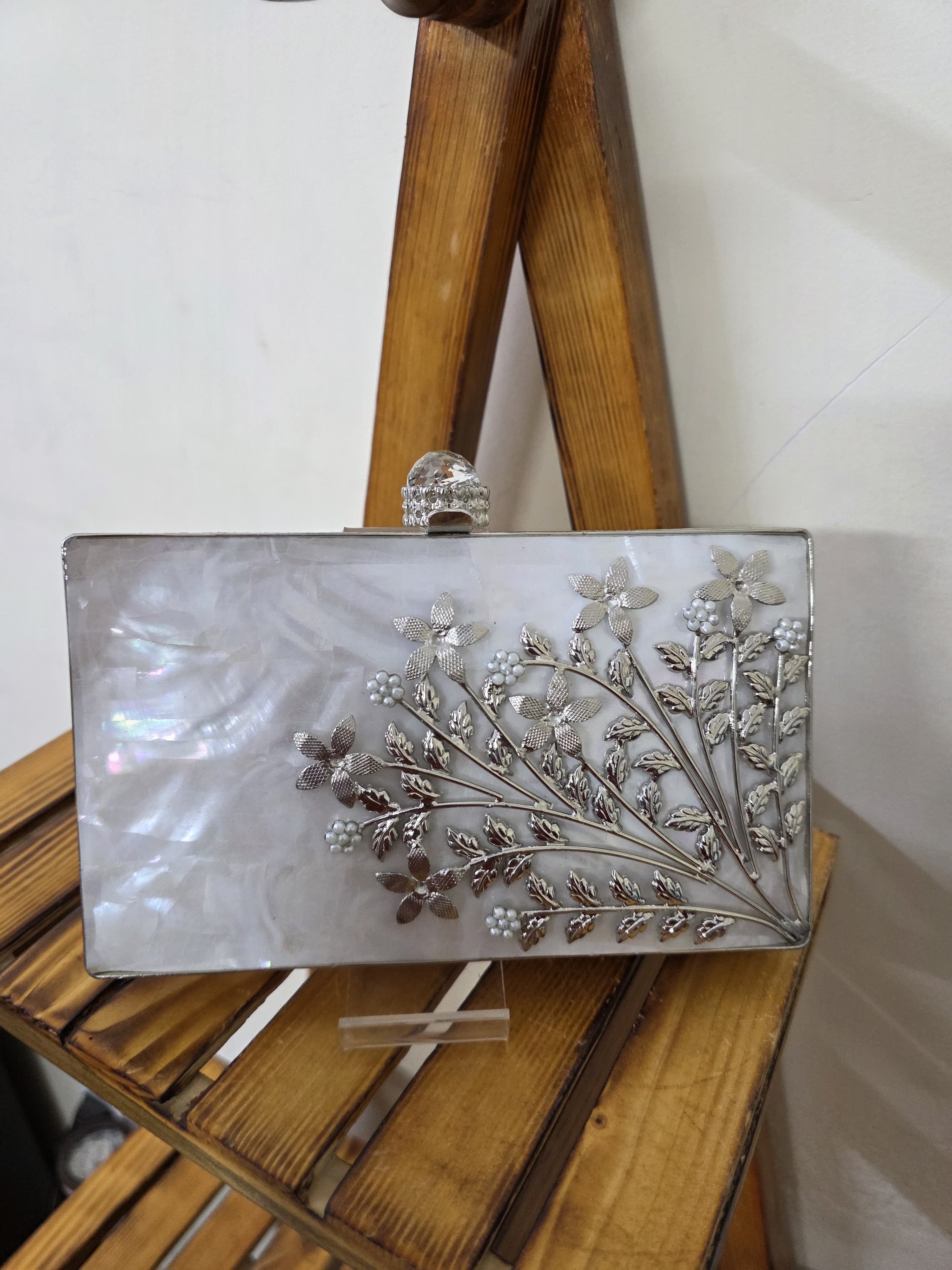 MOP Clutch