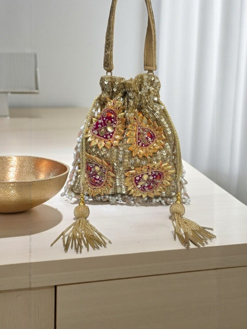 VRPS Handicrafts SWIS-3714 Front View