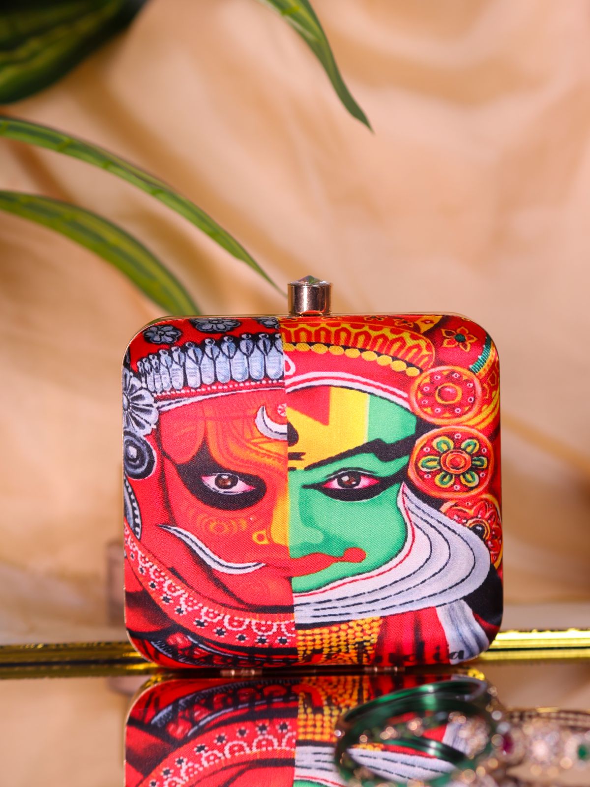 VRPS Handicrafts SWIS-2075 Front View