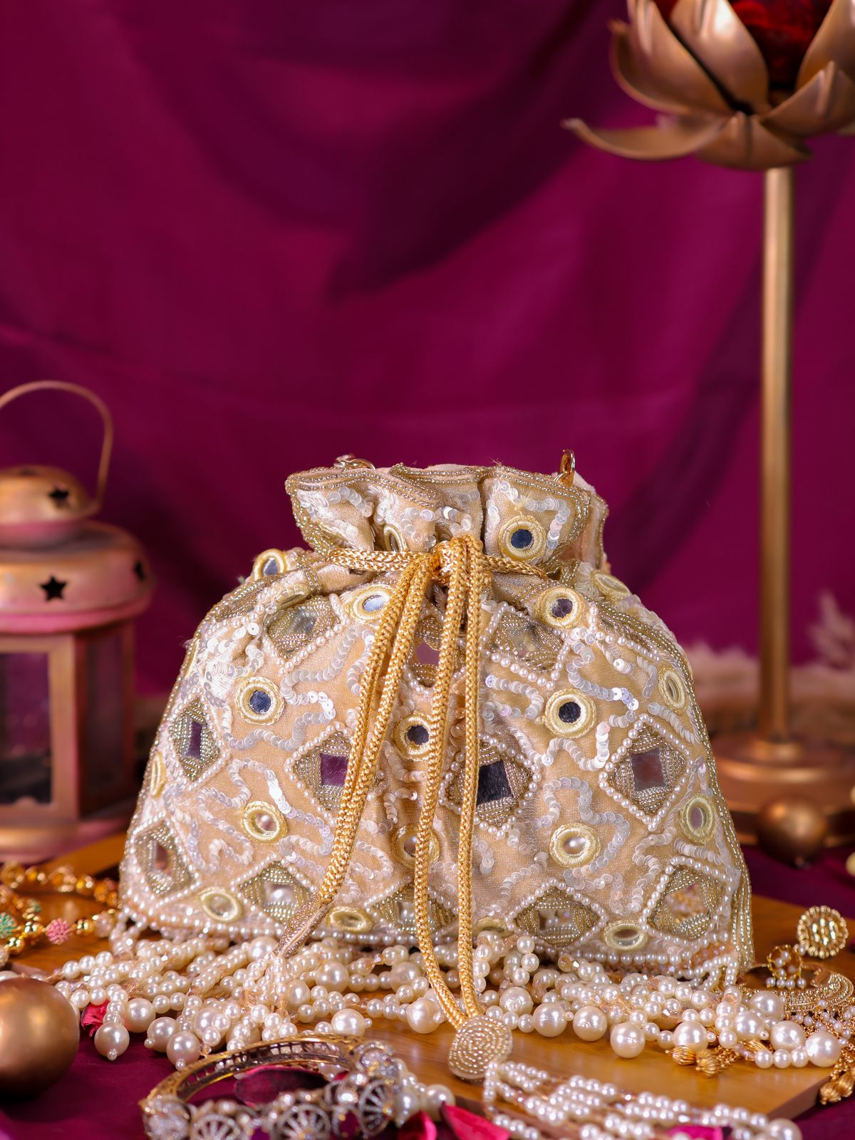 VRPS Handicrafts SWIS-1564 Front View