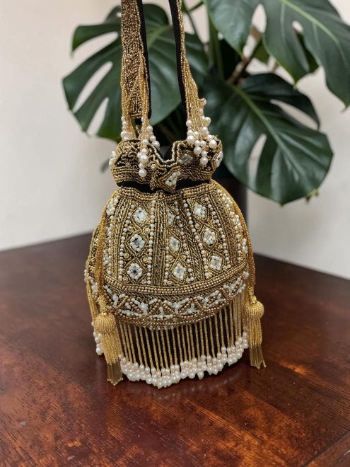 VRPS Handicrafts SWIS-4716 Front View