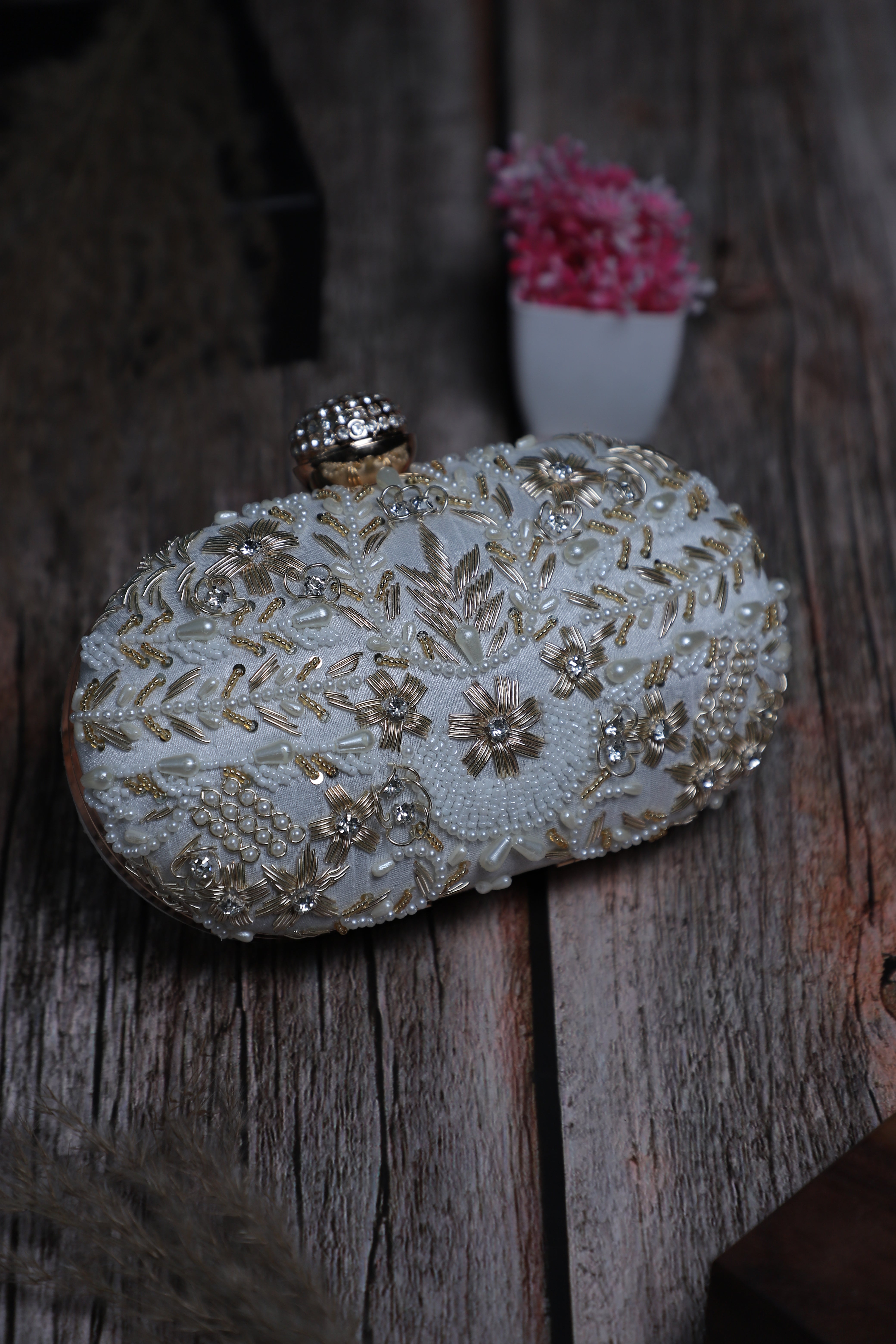 VRPS Embroidered Clutch | Handcrafted VRPS Embroidered Clutch | SWIS-159