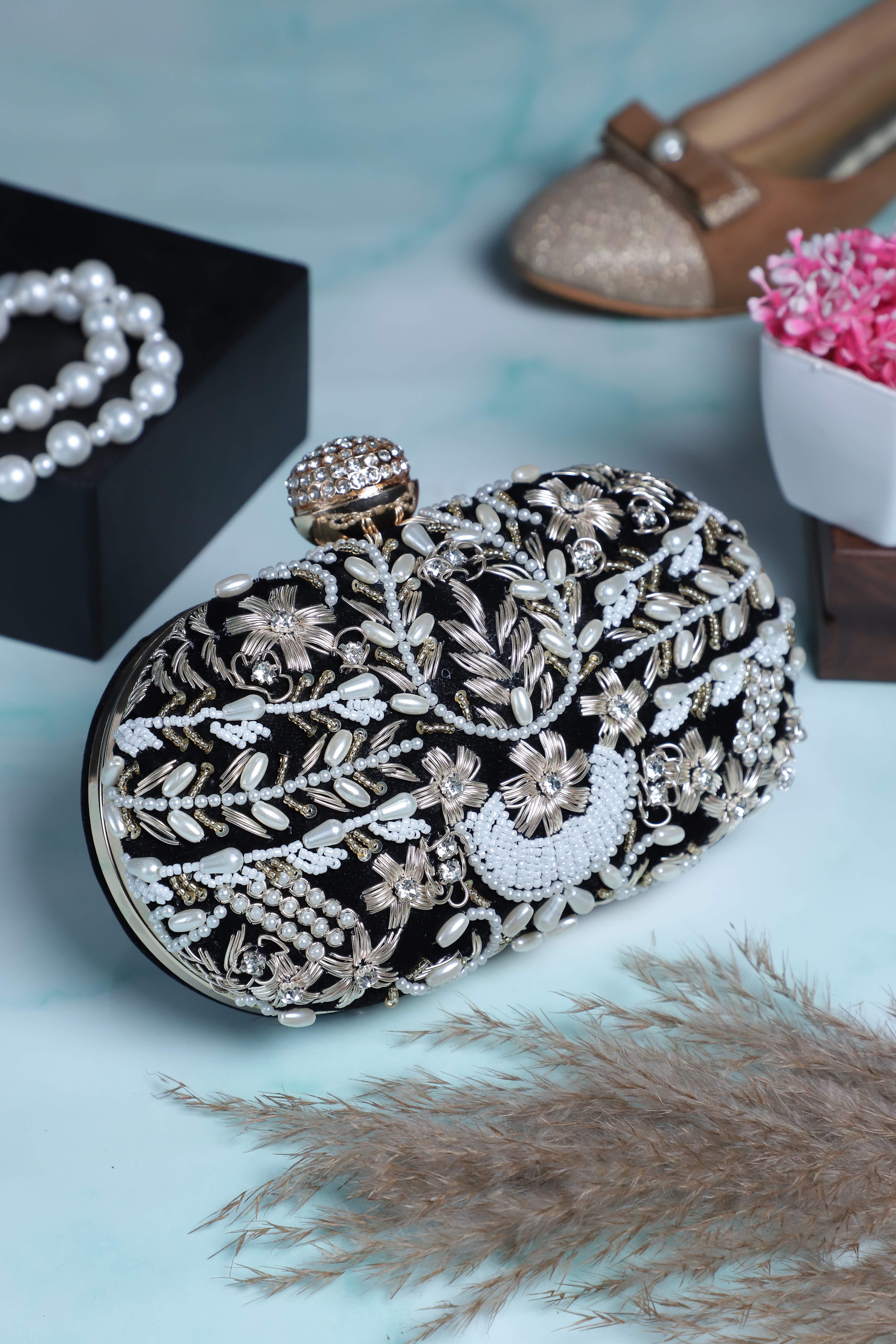VRPS Embroidered Clutch | Handcrafted VRPS Embroidered Clutch | SWIS-112