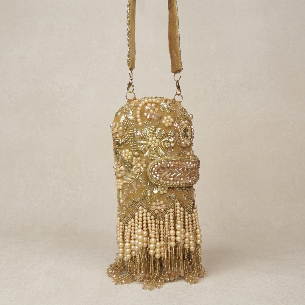 Saanvi Golden — Velvet Embroidered Clutch