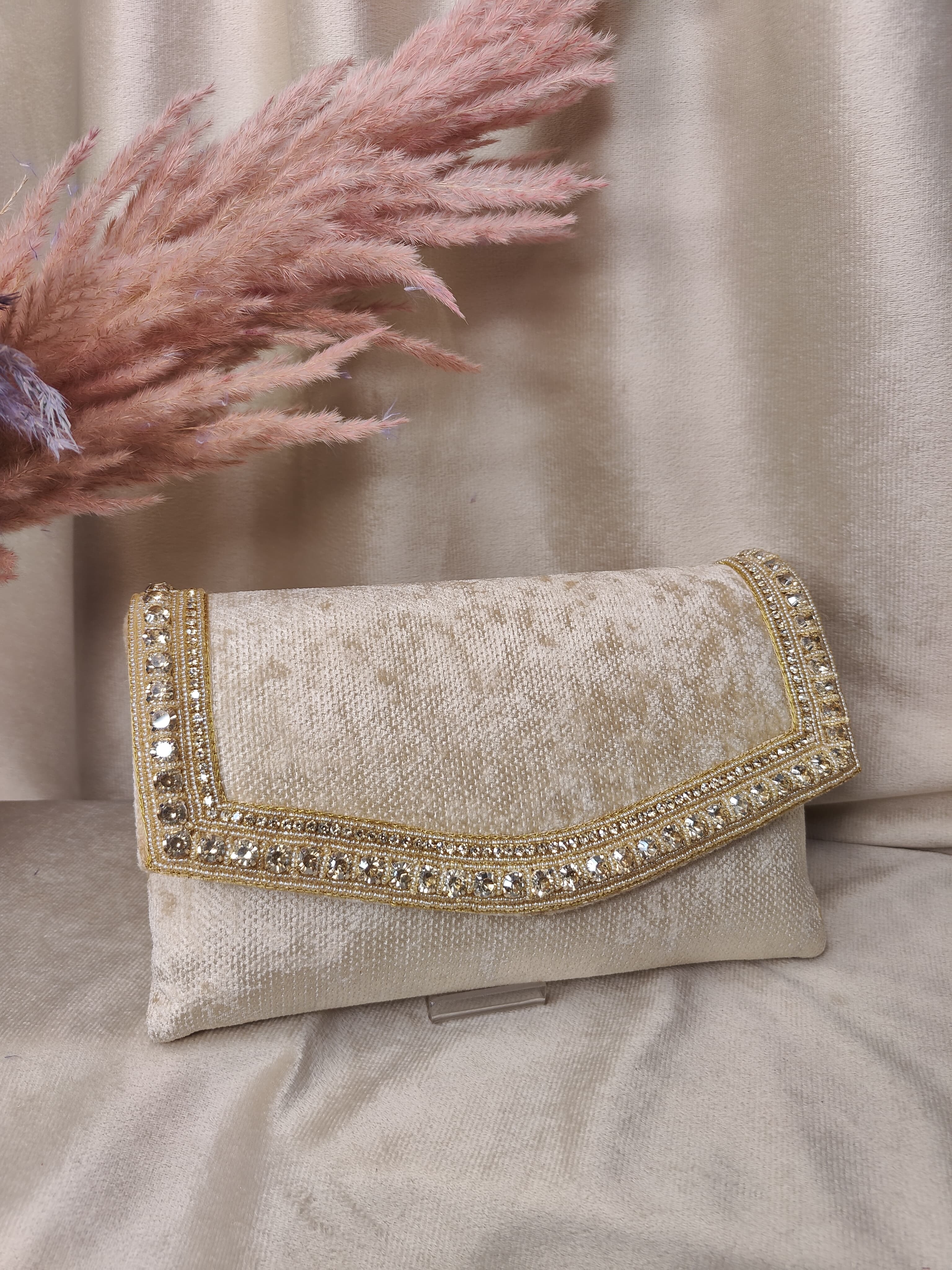 VRPS Flap Bag | Handcrafted Ethnic Bag | SWIS-3253 | Additional Angle