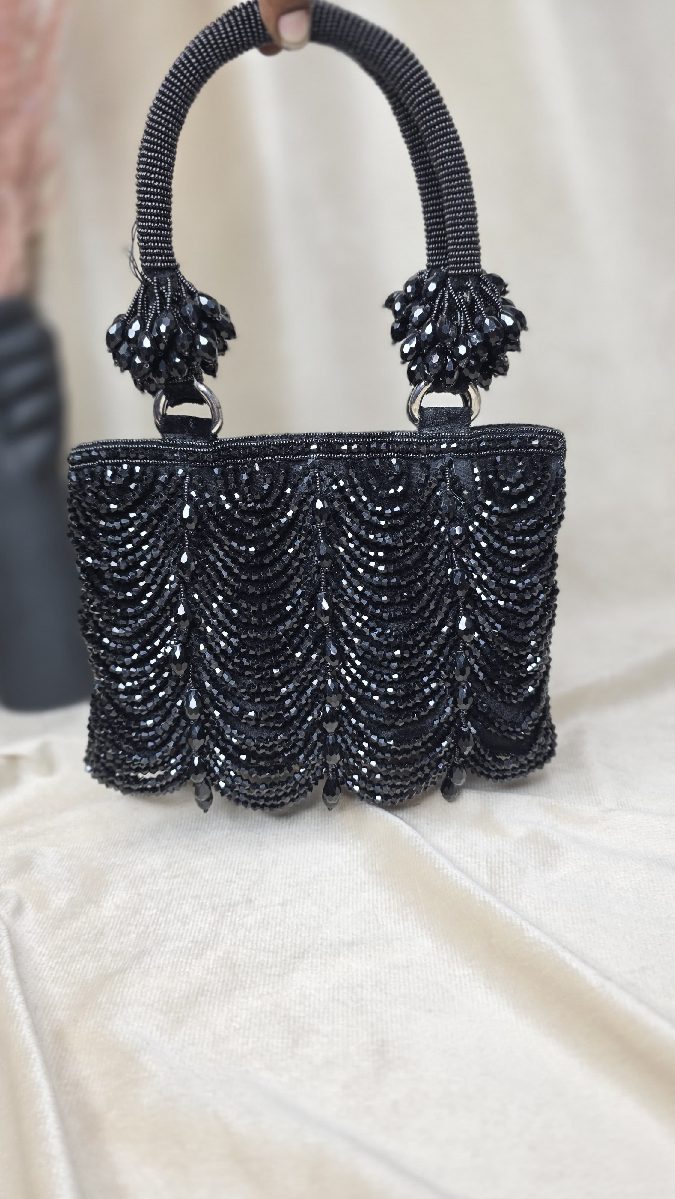 VRPS Bucket Bag | Handcrafted VRPS Bucket Bag | SWIS-3372
