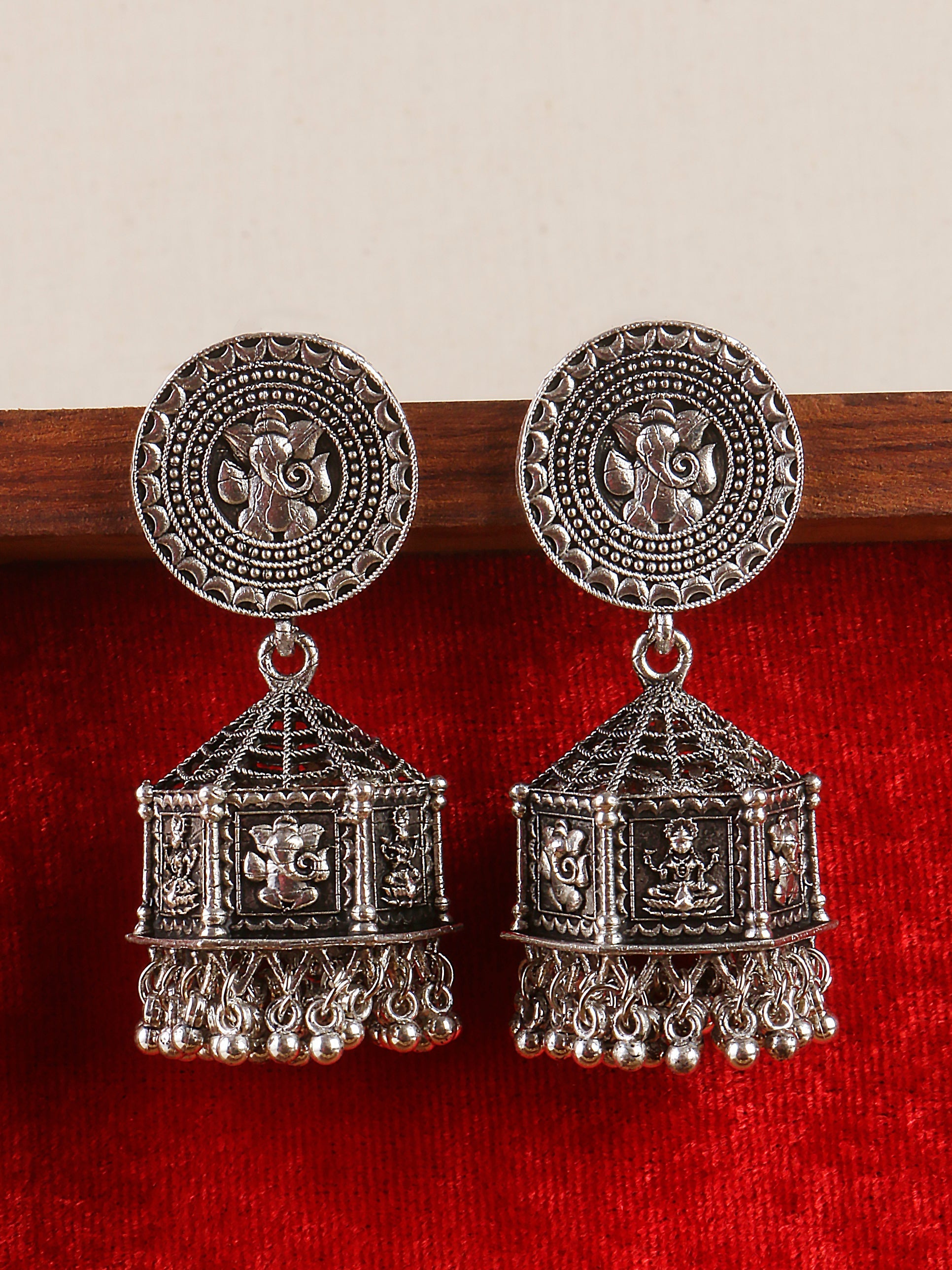 Swisni Alloy Silver Jhumki Earrings with Silver Beads