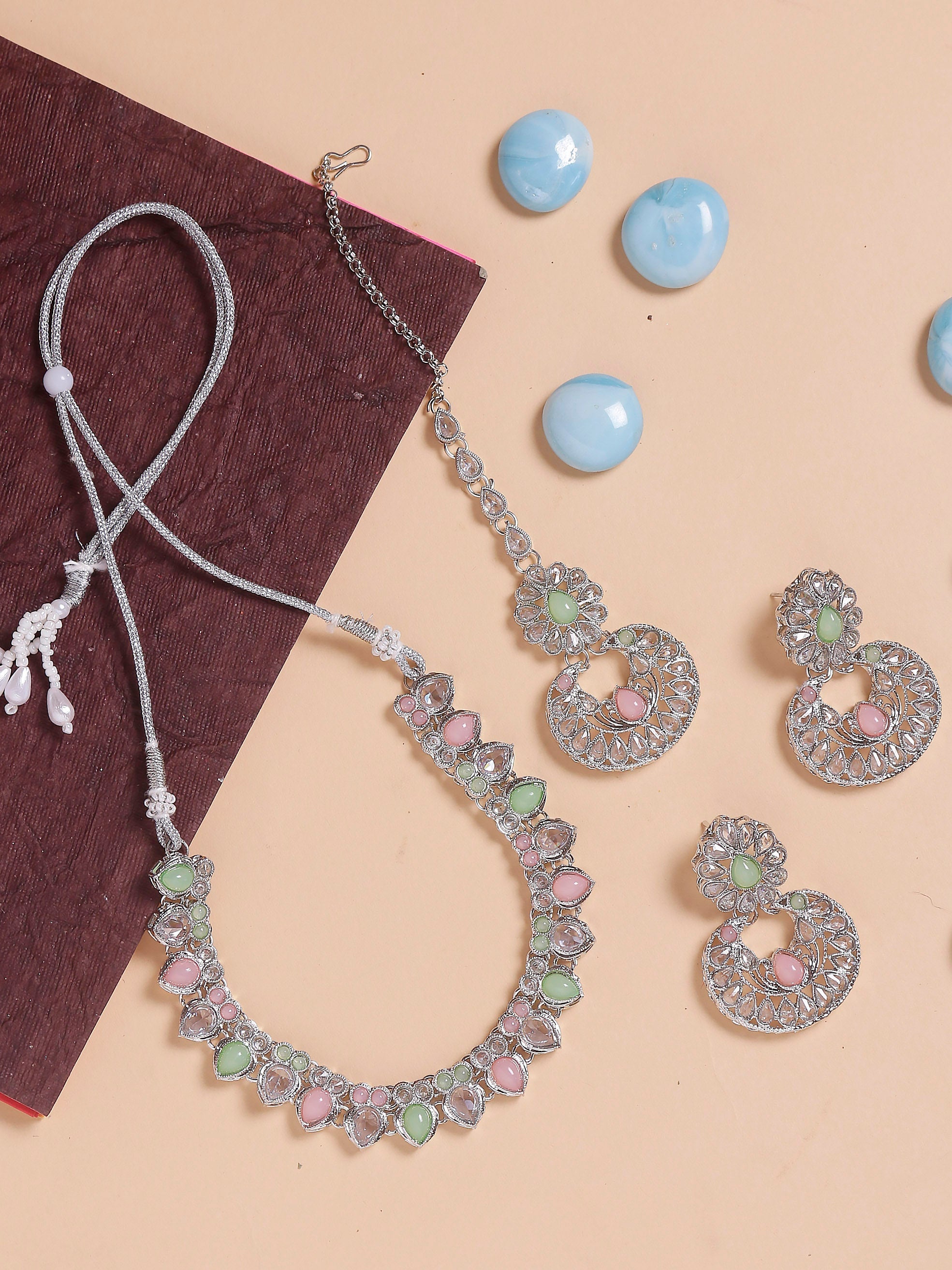 Swisni Alloy Silver Necklace, Manng Tikka Earrings