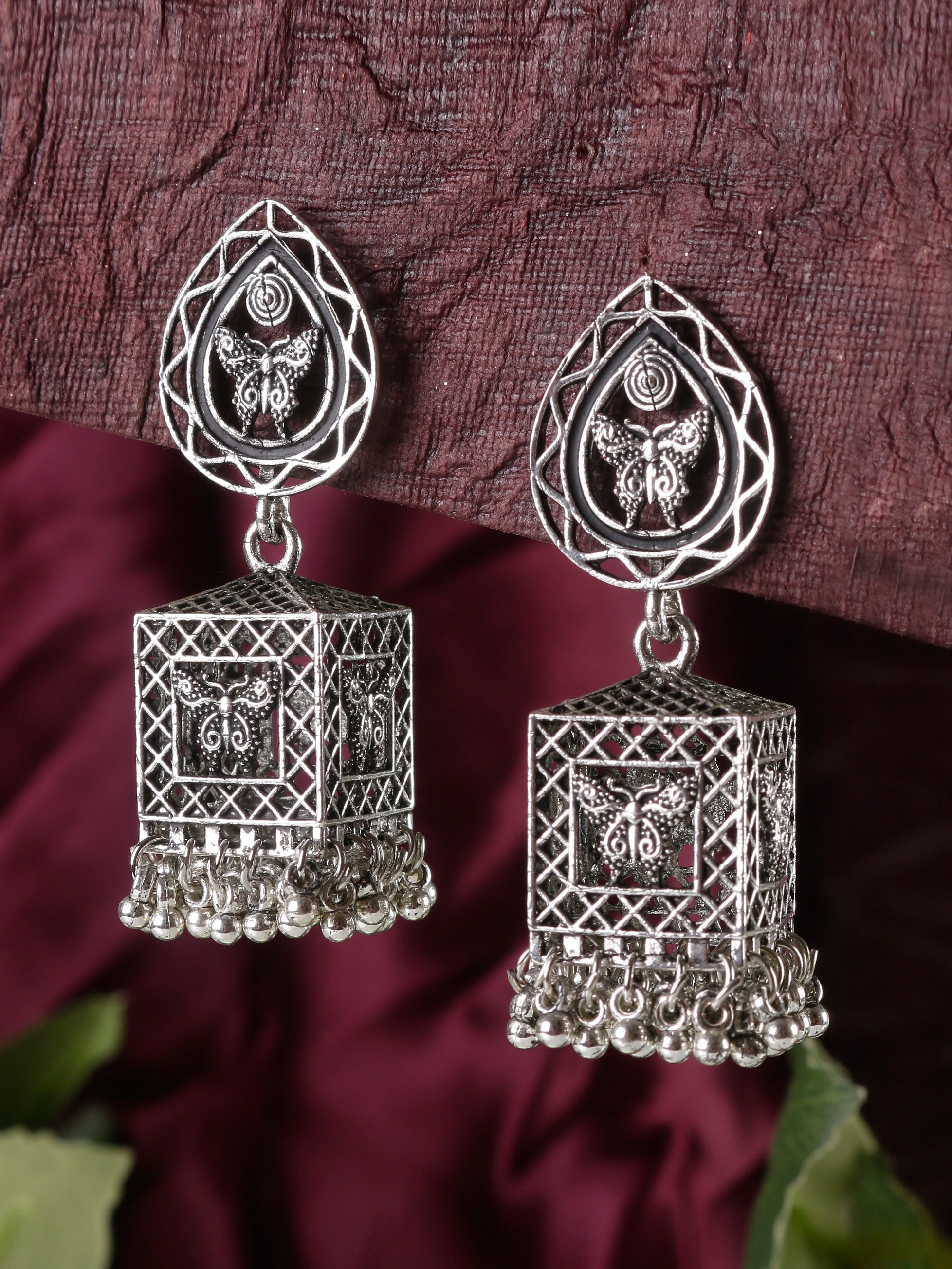 Swisni Alloy Silver Jhumki Earrings