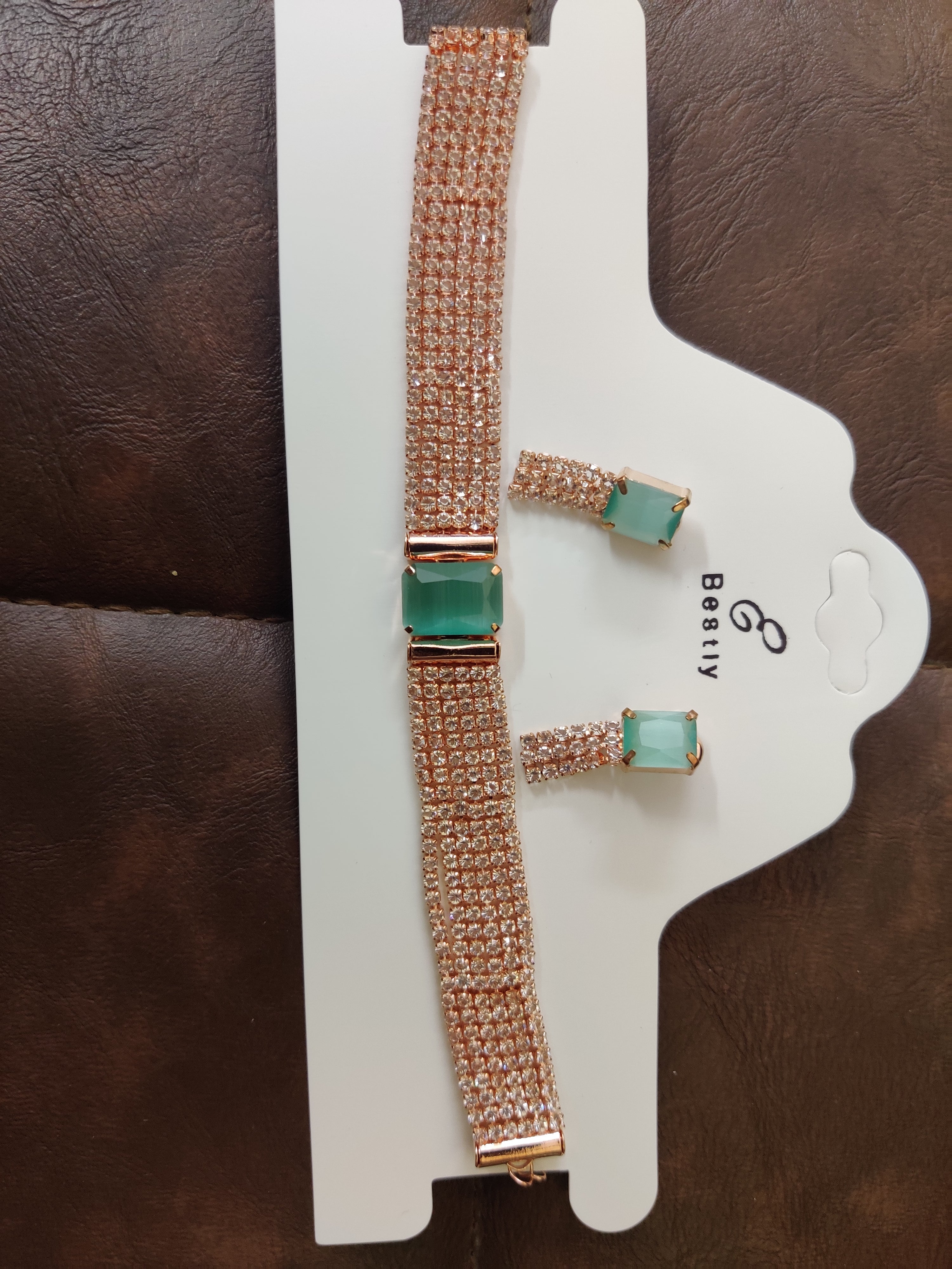 Neckless