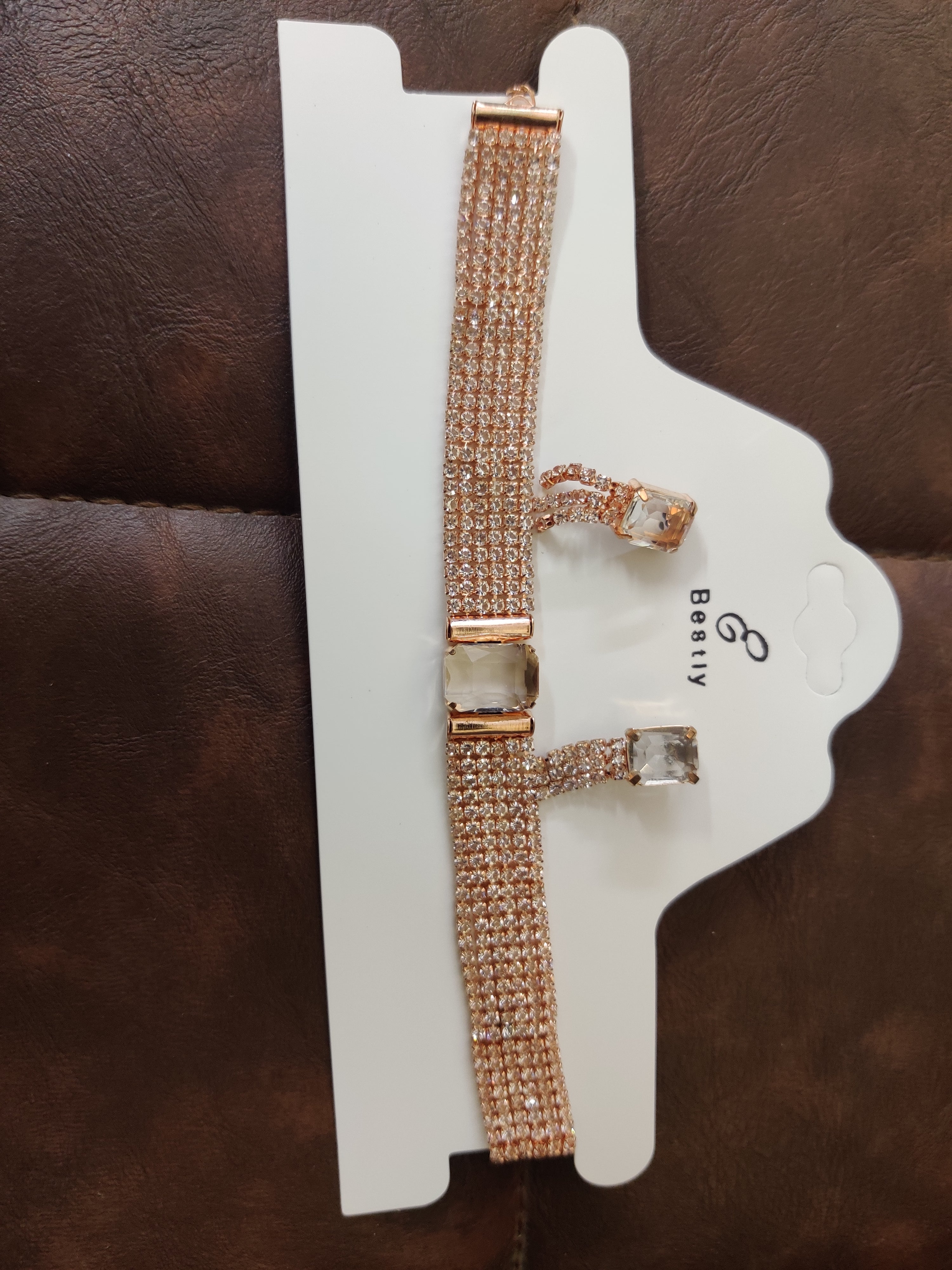 Neckless
