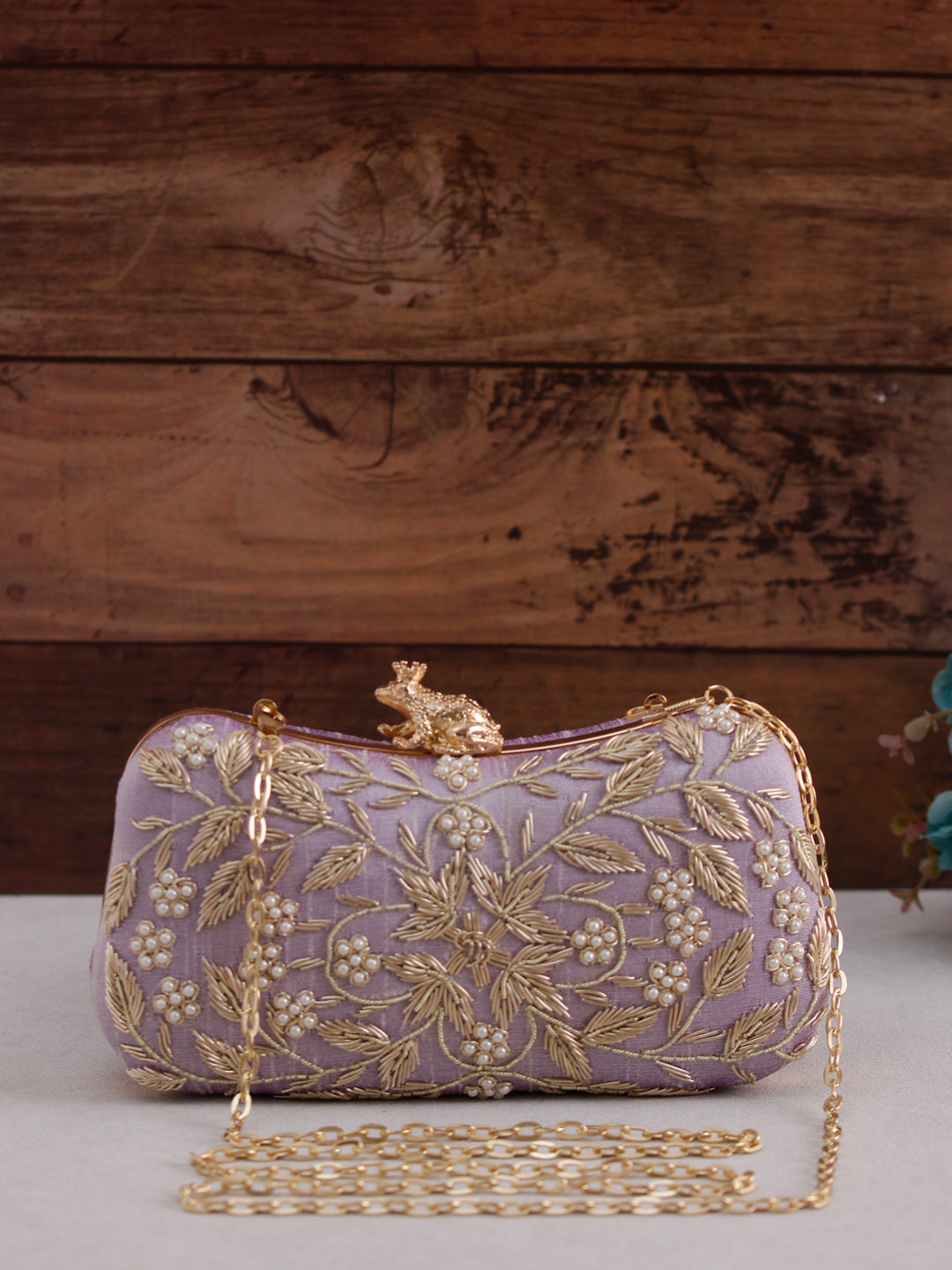 lilac frog design clutch